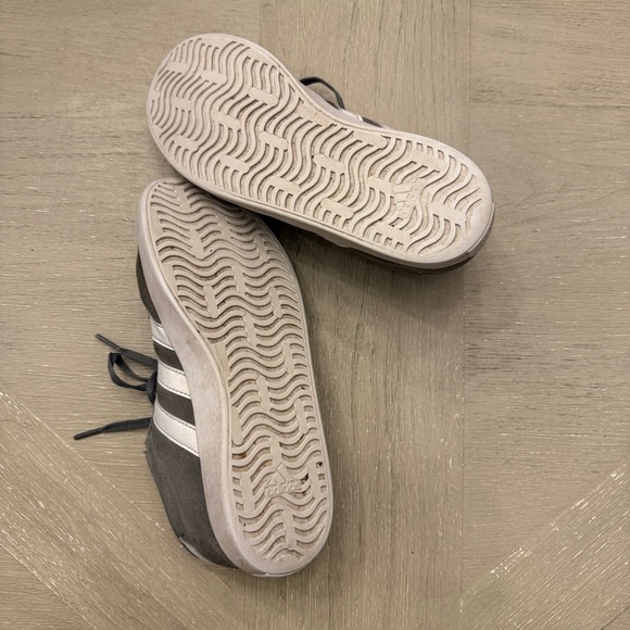 adidas‎ VL Court Gray School Casual Shoes kids Shoes Size 4 - Picture 10 of 10